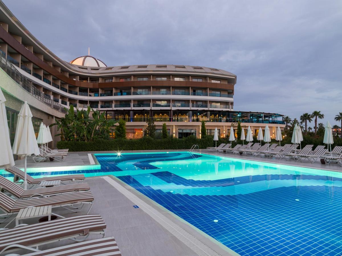 Hotel Tui Magic Life Jacaranda Side Esterno foto The Rixos Premium Göcek