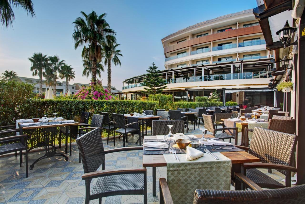 Hotel Tui Magic Life Jacaranda Side Esterno foto The hotel's restaurant