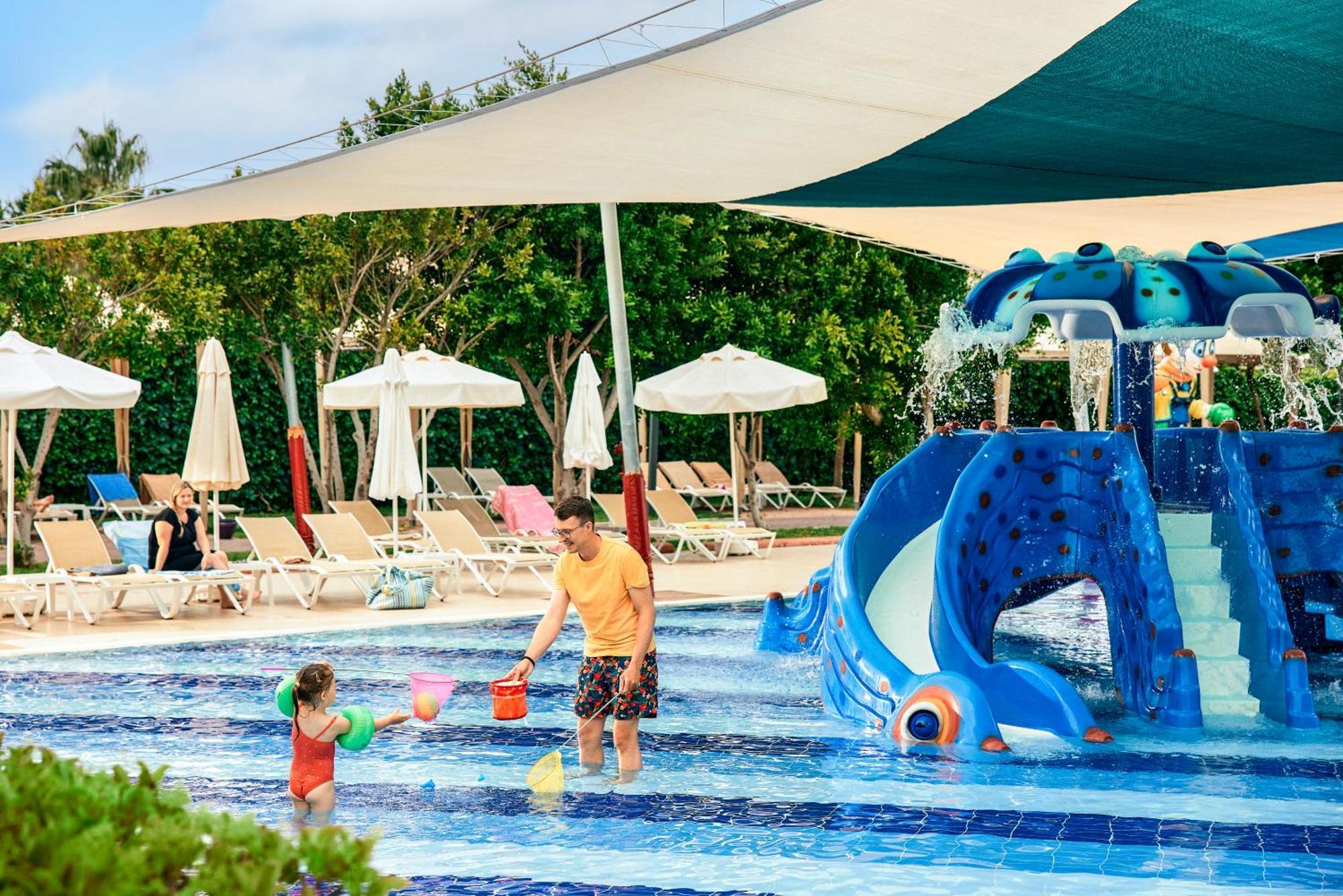 Hotel Tui Magic Life Jacaranda Side Esterno foto The water park at the resort