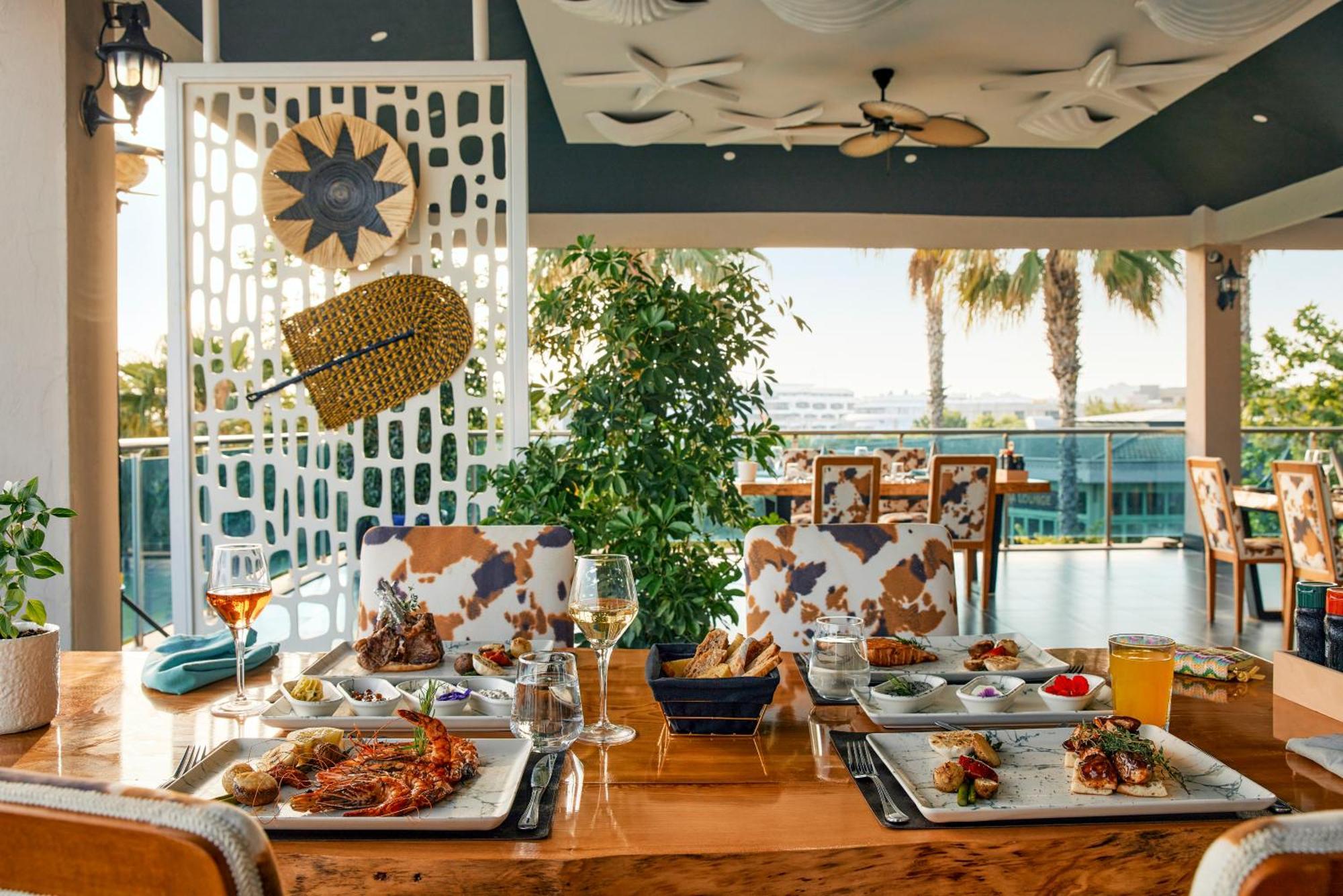 Hotel Tui Magic Life Jacaranda Side Esterno foto The restaurant at the hotel